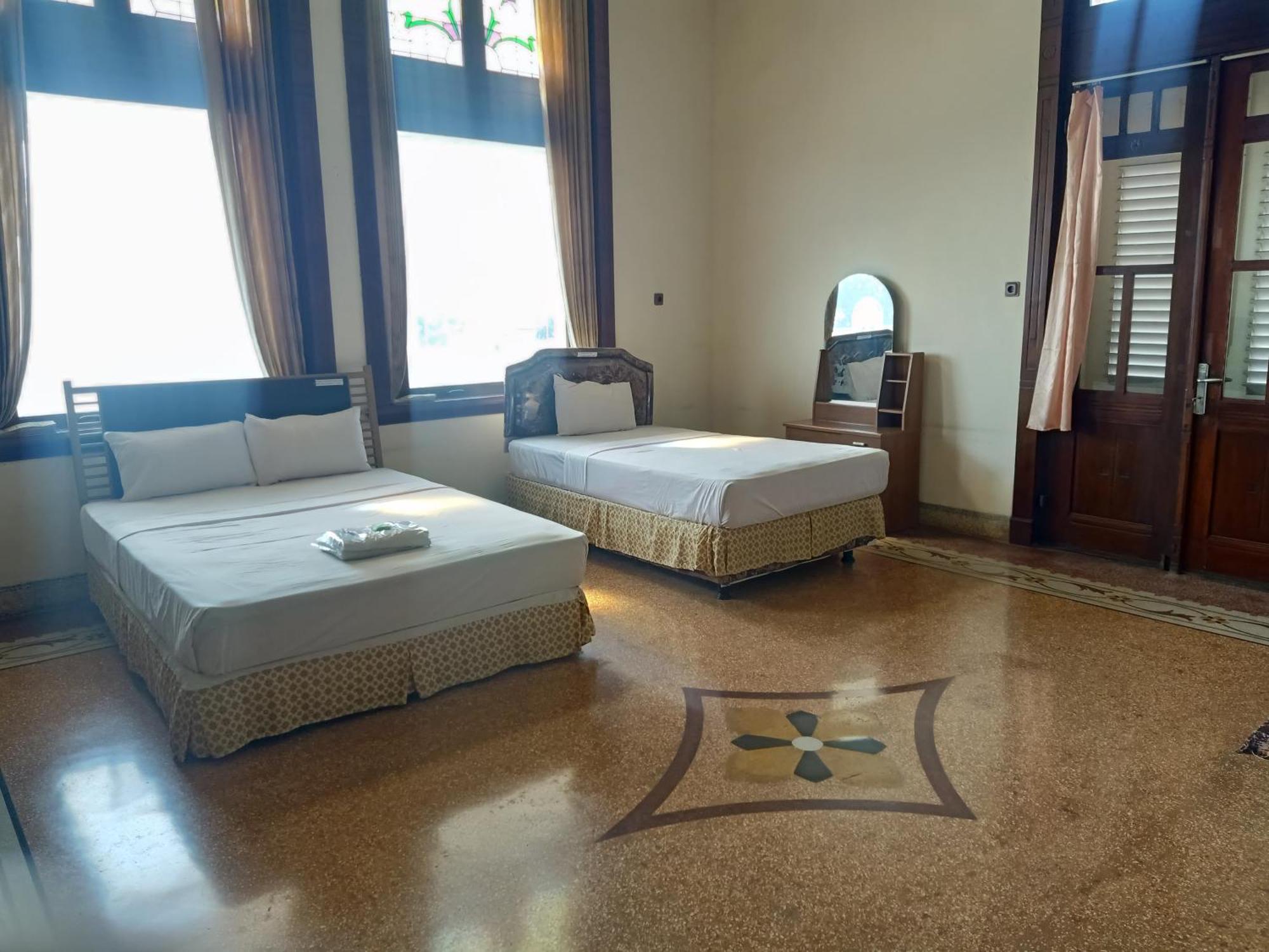 Hotel Niagara Лаванг Экстерьер фото